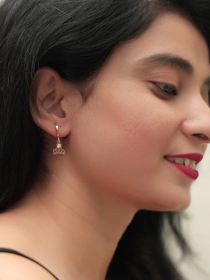 Crown Earrings Gold