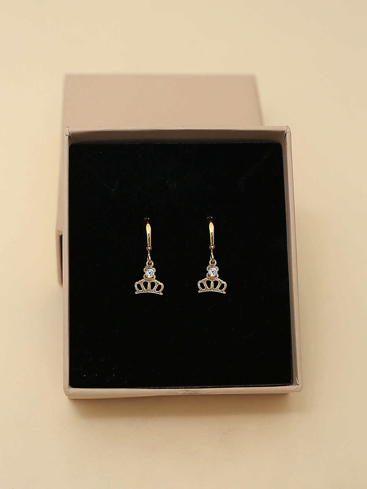 Crown Earrings Gold