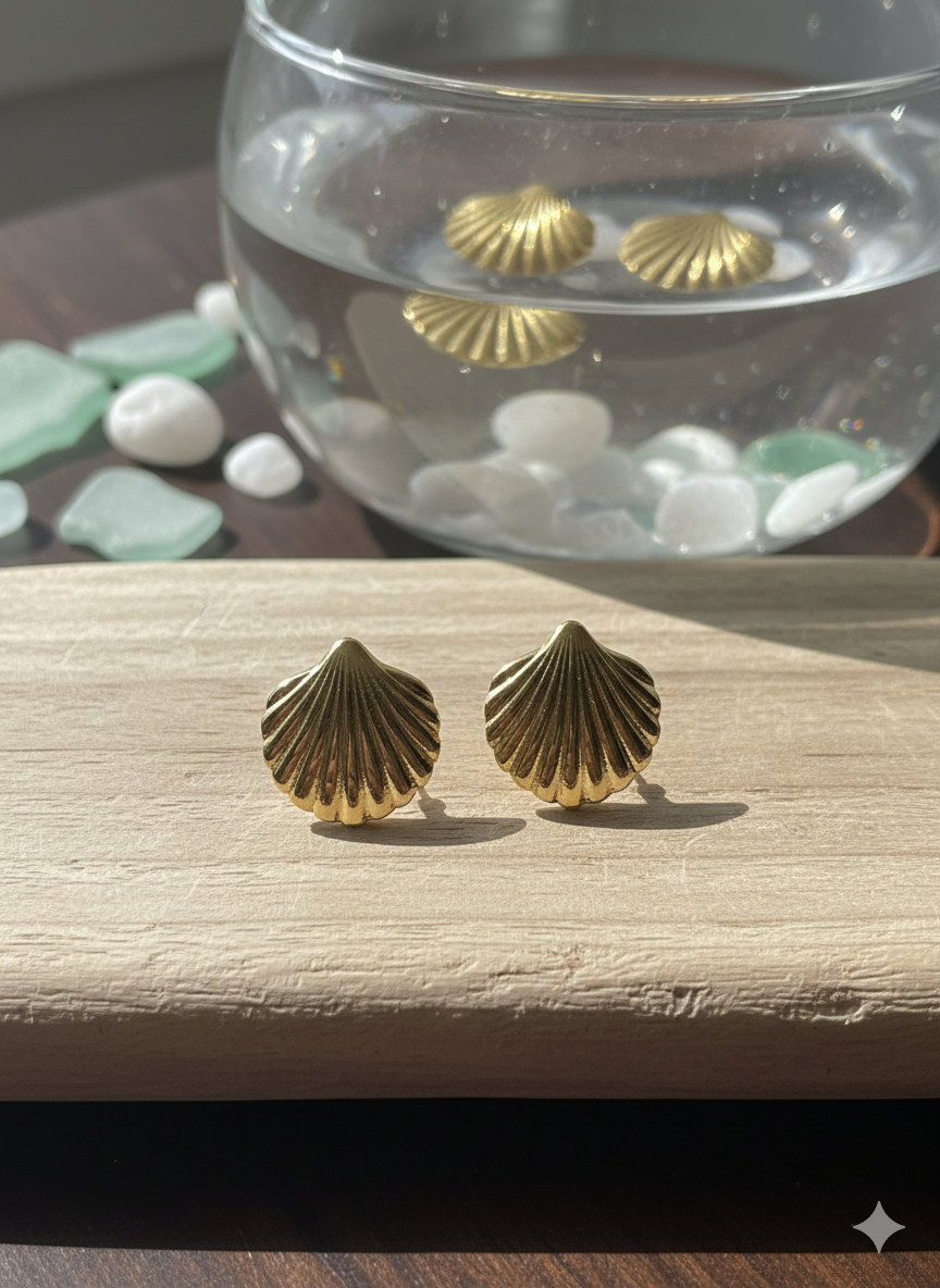 Shell Gold Earring