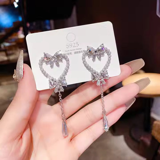 Heart-Shaped Beautiful Earrings – Elegant Korean Tassel Design